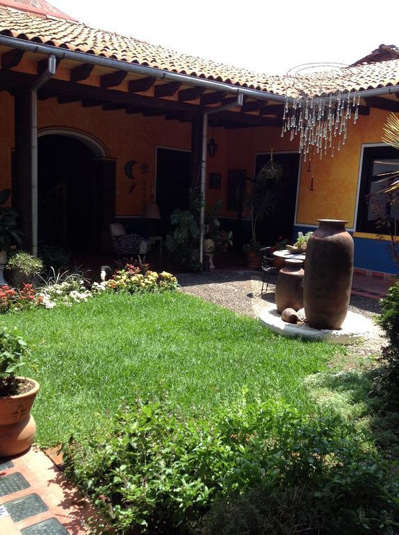 مبيت وإفطار Uruapan  Casa Chikita المظهر الخارجي الصورة