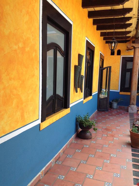 مبيت وإفطار Uruapan  Casa Chikita المظهر الخارجي الصورة